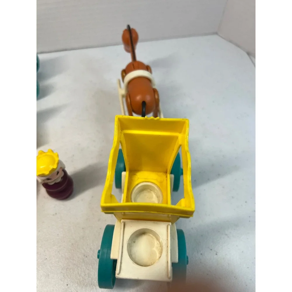 Vtg 1974 Fisher Price Little People Castle Queen Wood Body Carriage Horse Lot